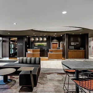 3* Hotel Courtyard Easton
